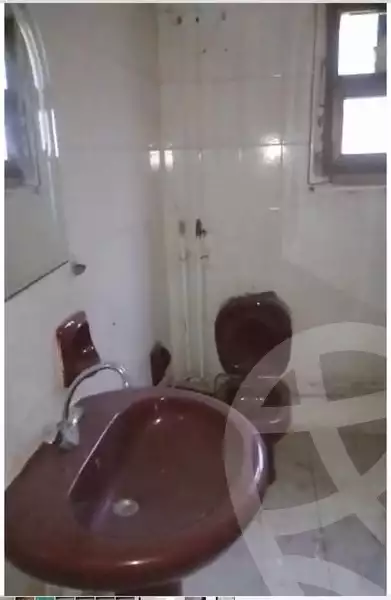 https://aqarmap.com.eg/en/listing/4190625-for-sale-cairo-el-mohandesen-meet-oqbah-white-nile-st