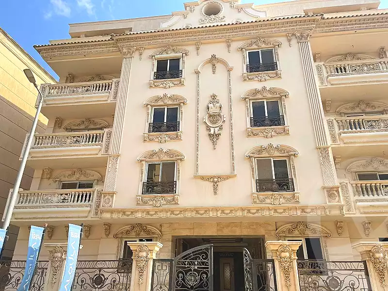 https://aqarmap.com.eg/ar/listing/4164300-for-sale-cairo-6th-of-october-byt-lwtn-byt-lwtn-ltkmyly