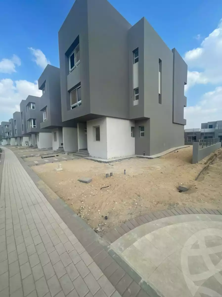 https://aqarmap.com.eg/ar/listing/3808395-for-sale-cairo-el-sheikh-zayed-city-compounds-in-sheikh-zayed-etapa