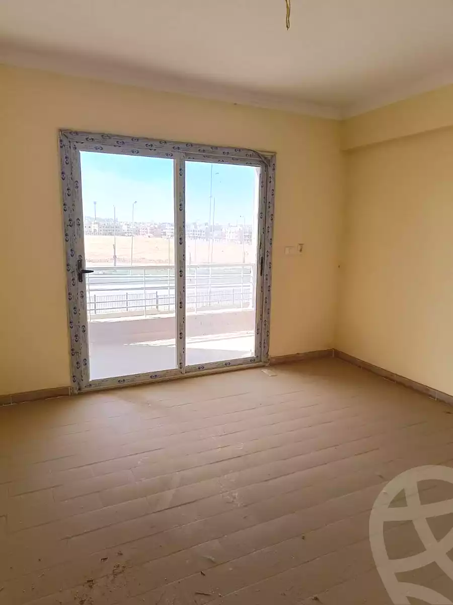 https://aqarmap.com.eg/ar/listing/4631501-for-sale-cairo-new-cairo-compounds-dar-misr-el-koronfel