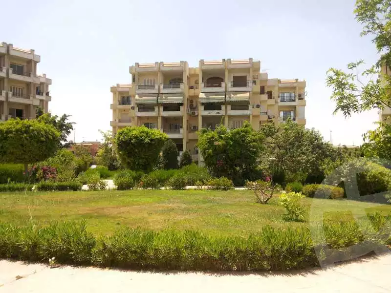 https://aqarmap.com.eg/ar/listing/3817424-for-sale-cairo-el-sheikh-zayed-city-compounds-in-sheikh-zayed-zayed-2000