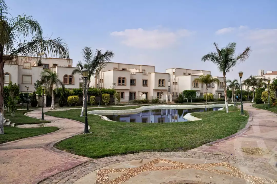https://aqarmap.com.eg/ar/listing/3826466-for-rent-cairo-el-sheikh-zayed-city-compounds-greens