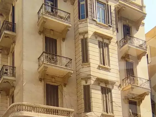 https://aqarmap.com.eg/ar/listing/3837535-for-sale-cairo-garden-city-al-tolambat-st