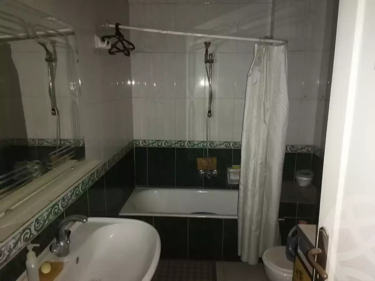 https://aqarmap.com.eg/ar/listing/3841608-for-sale-cairo-el-abbasiya-el-abbasiya
