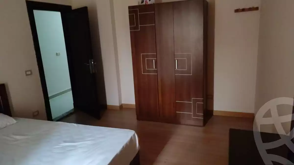 https://aqarmap.com.eg/ar/listing/3847961-for-sale-cairo-el-sheikh-zayed-city-compounds-greens