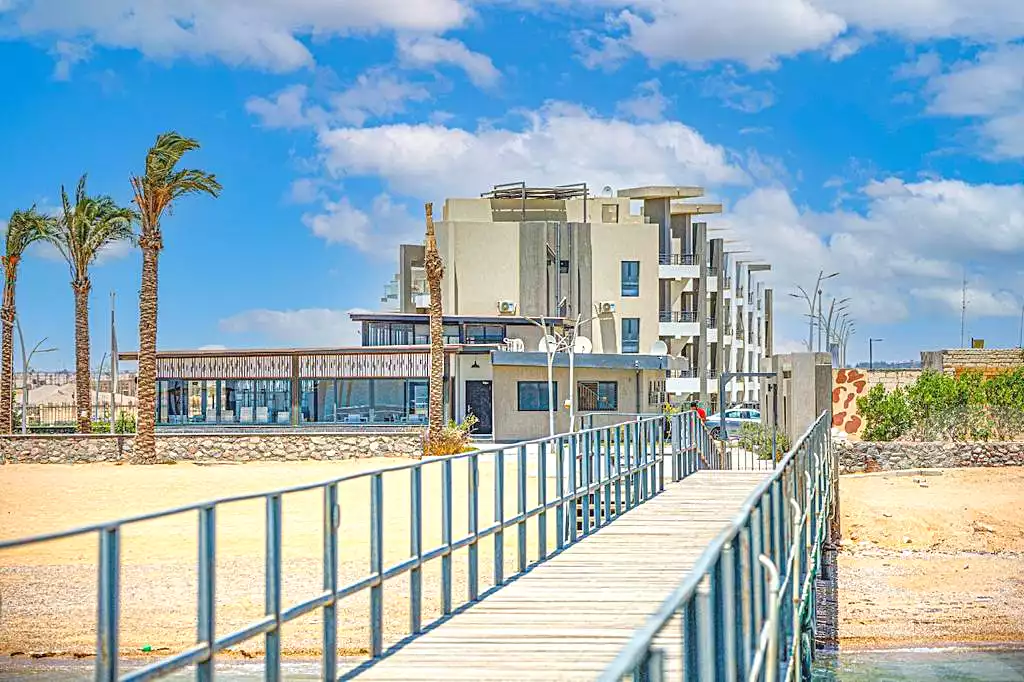 https://aqarmap.com.eg/ar/listing/2806252-projects-matarma-beach