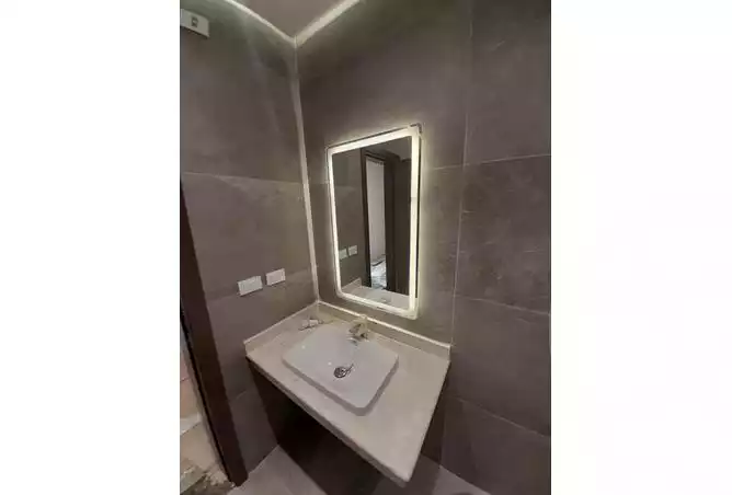 https://aqarmap.com.eg/ar/listing/3852105-for-rent-cairo-new-cairo-compounds-dh-bwdywm-cairo-festival-city