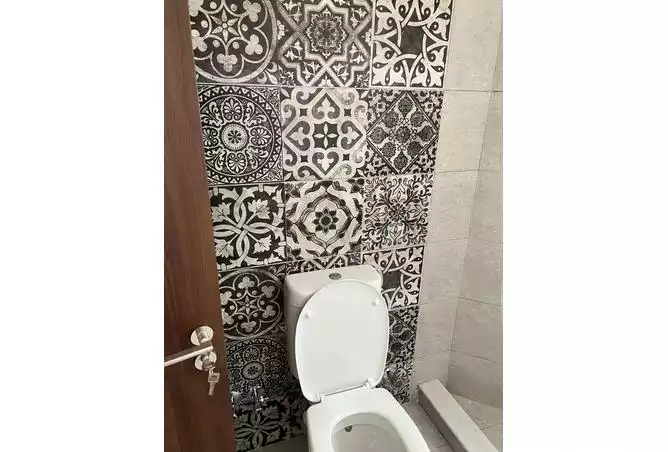 https://aqarmap.com.eg/ar/listing/3852119-for-rent-cairo-new-cairo-compounds-mountain-view-hyde-park