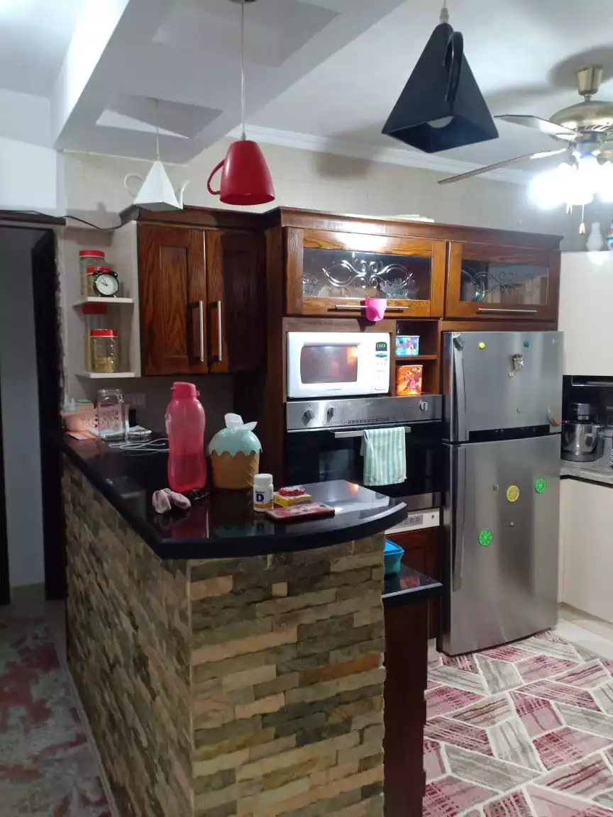 https://aqarmap.com.eg/ar/listing/3852988-for-sale-cairo-new-cairo-lrhb-city-phase-10-farouk-el-baz-st
