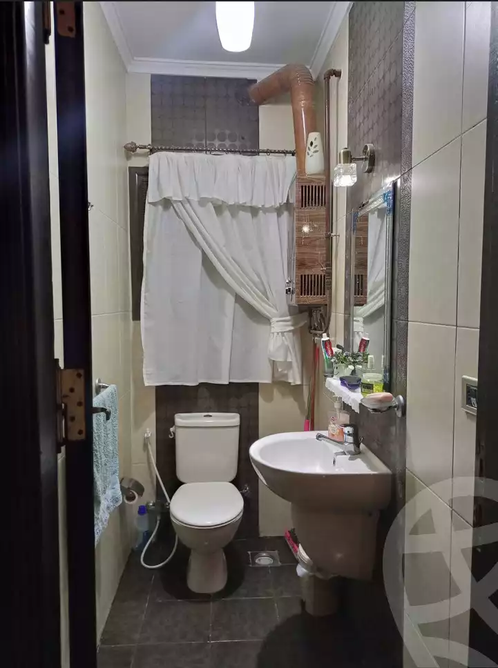 https://aqarmap.com.eg/ar/listing/3855294-for-sale-cairo-hdyq-lhrm--bwb-hms