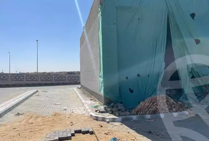 https://aqarmap.com.eg/ar/listing/3858563-for-rent-cairo-new-cairo-first-settlement-mhwr-mstfy-kml