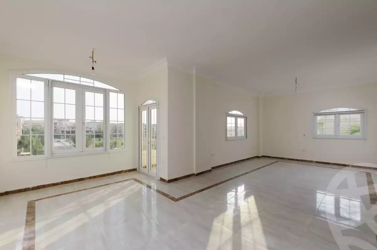 https://aqarmap.com.eg/ar/listing/3861478-for-rent-cairo-new-cairo-compounds-el-rawda