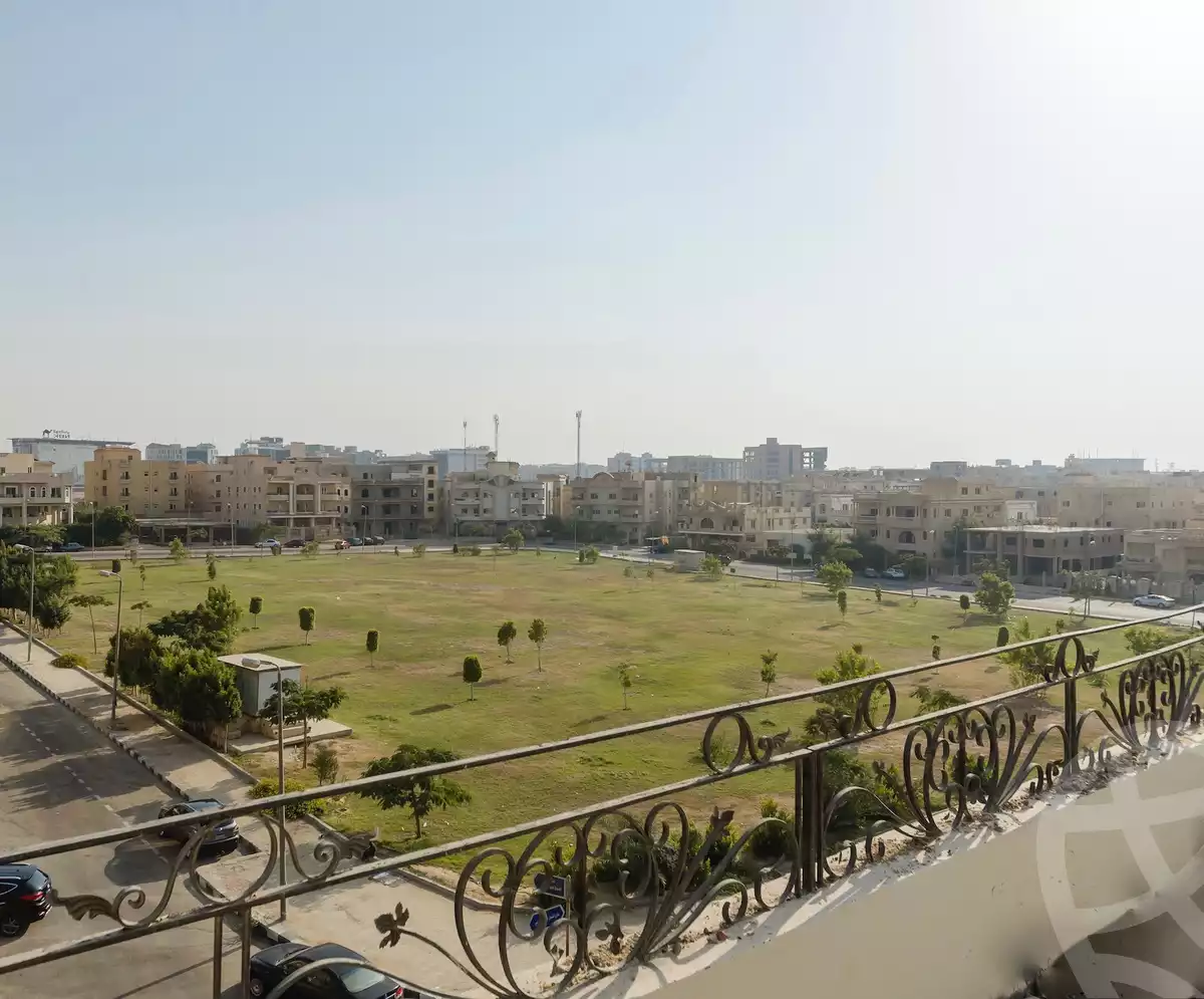 https://aqarmap.com.eg/ar/listing/3861478-for-rent-cairo-new-cairo-compounds-el-rawda