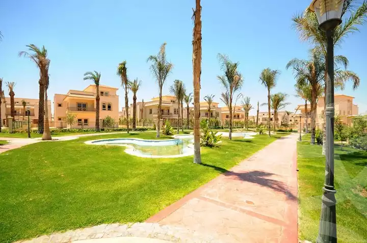 https://aqarmap.com.eg/ar/listing/3866054-for-sale-cairo-el-sheikh-zayed-city-compounds-greens