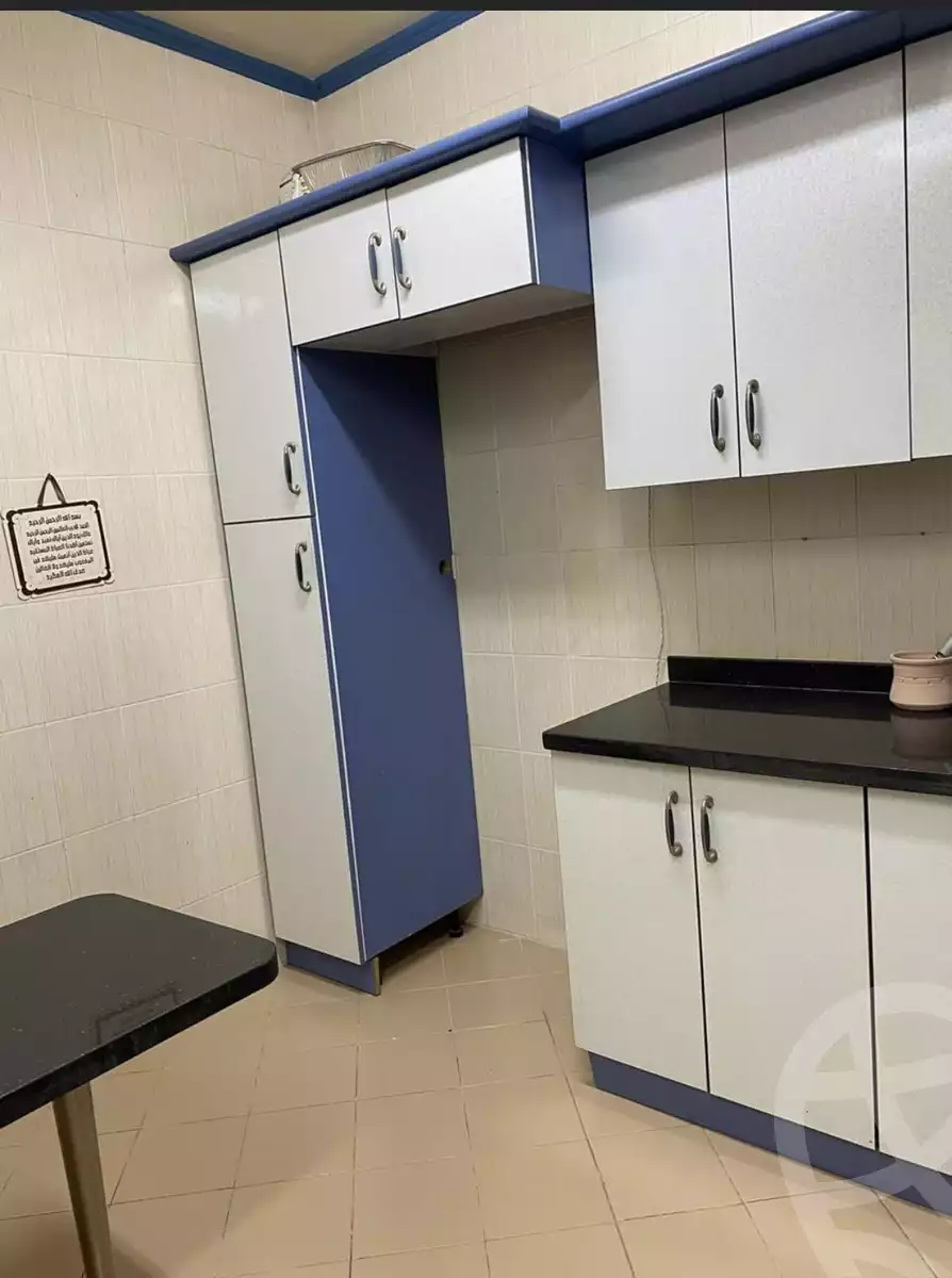 https://aqarmap.com.eg/ar/listing/3868847-for-sale-cairo-new-cairo-lrhb-city-phase-1-ahmed-rami-st
