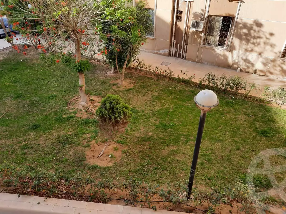 https://aqarmap.com.eg/ar/listing/3868871-for-sale-cairo-new-cairo-lrhb-city-phase-8