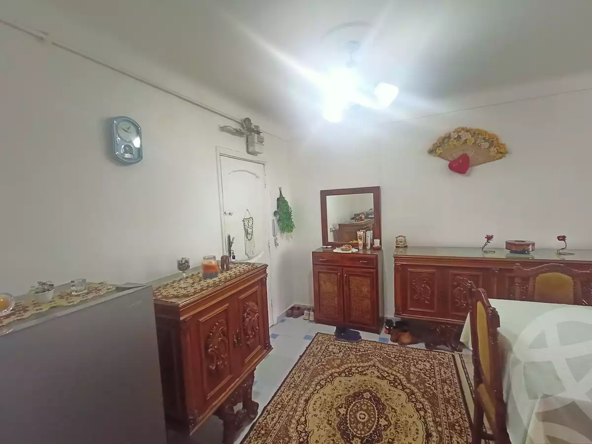 https://aqarmap.com.eg/ar/listing/3869649-for-sale-alexandria-ganaklis-shr-mrtdy-bsh