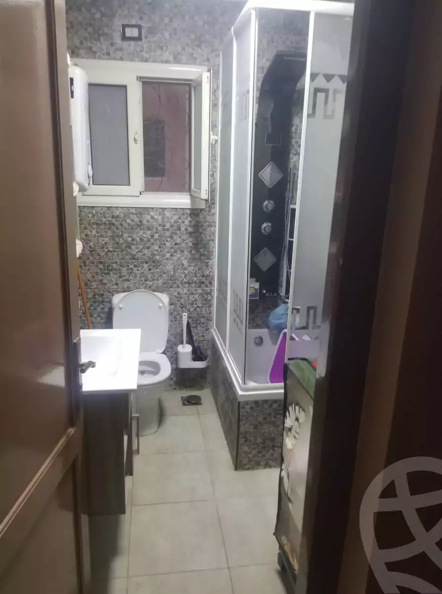 https://aqarmap.com.eg/ar/listing/3870780-for-sale-cairo-new-cairo-lrhb-city-phase-8