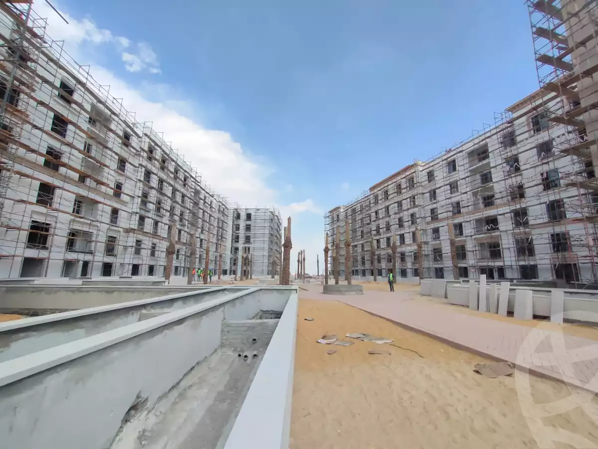 https://aqarmap.com.eg/ar/listing/3871863-for-sale-cairo-el-sheikh-zayed-city-compounds-kmbwnd-fyldj-wyst-dr-llttwyr