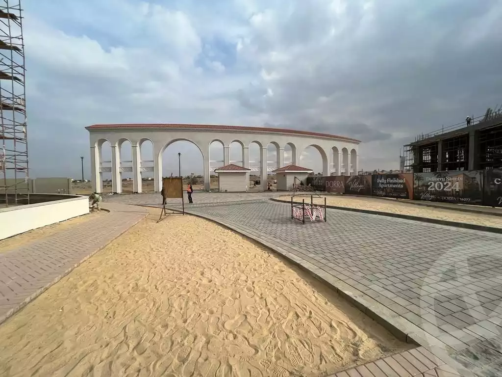 https://aqarmap.com.eg/en/listing/3872339-for-sale-cairo-el-sheikh-zayed-city-compounds-kmbwnd-fyldj-wyst-dr-llttwyr
