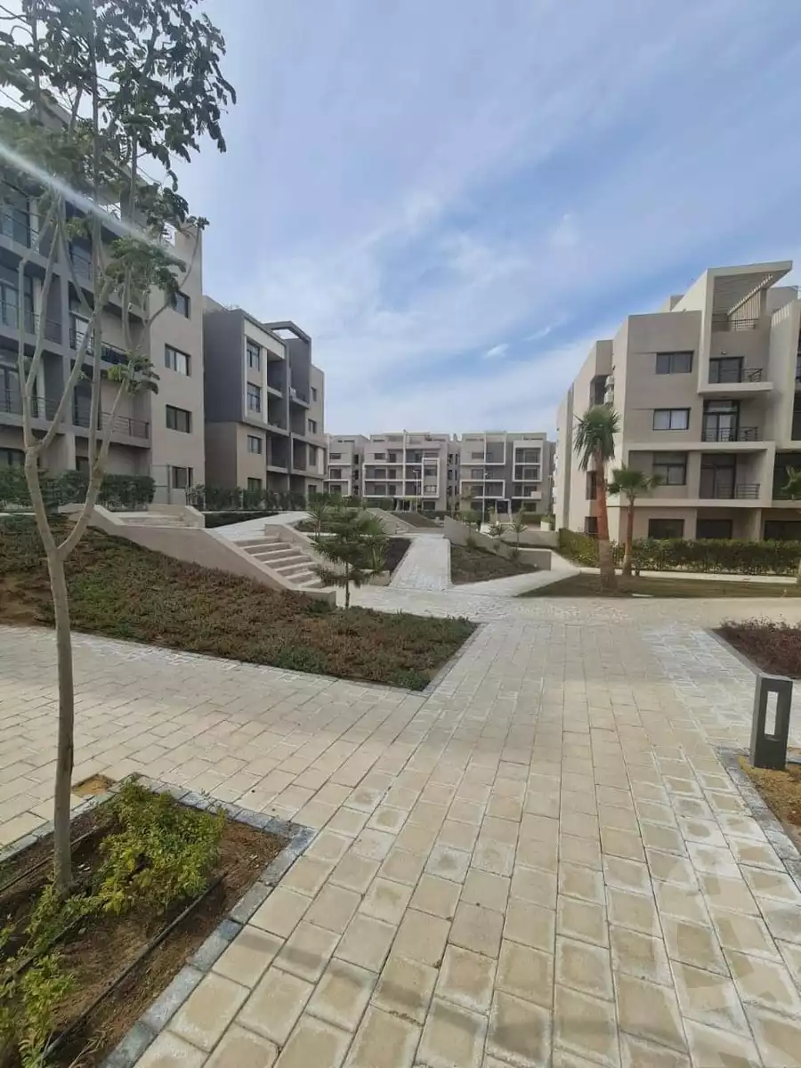 https://aqarmap.com.eg/ar/listing/3878314-for-sale-cairo-new-cairo-compounds-fifth-square
