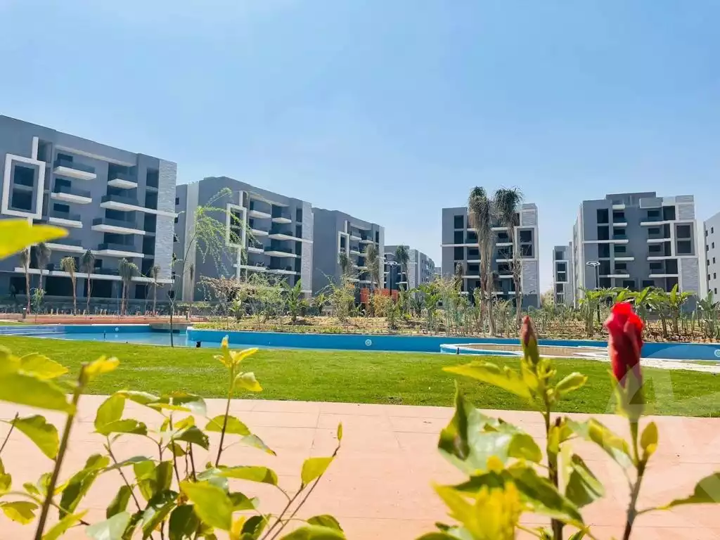 https://aqarmap.com.eg/ar/listing/3880417-for-sale-cairo-6th-of-october-compound-sun-capital