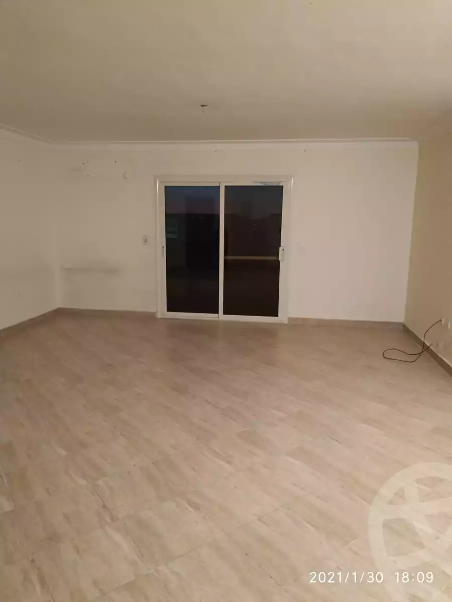 https://aqarmap.com.eg/ar/listing/3884108-for-rent-cairo-new-cairo-compounds-ritaj