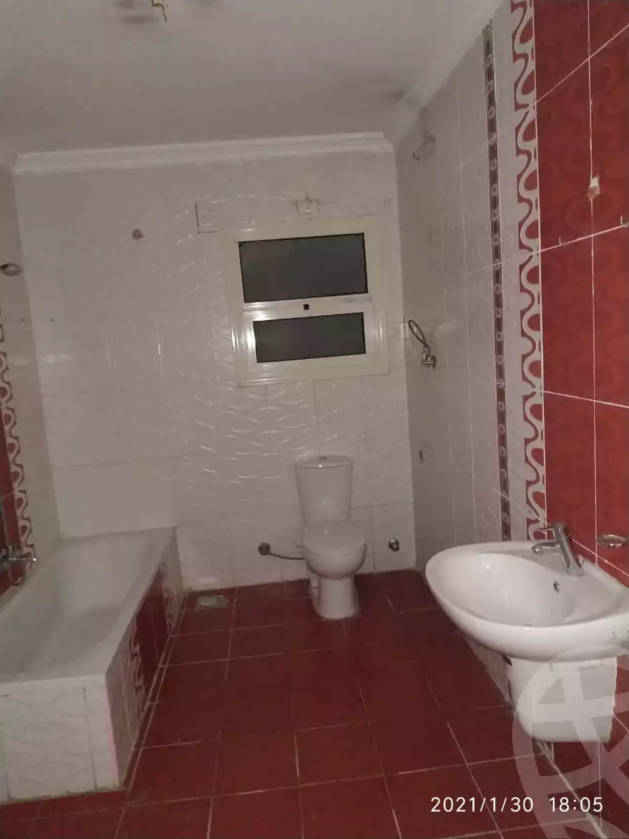 https://aqarmap.com.eg/ar/listing/3884108-for-rent-cairo-new-cairo-compounds-ritaj