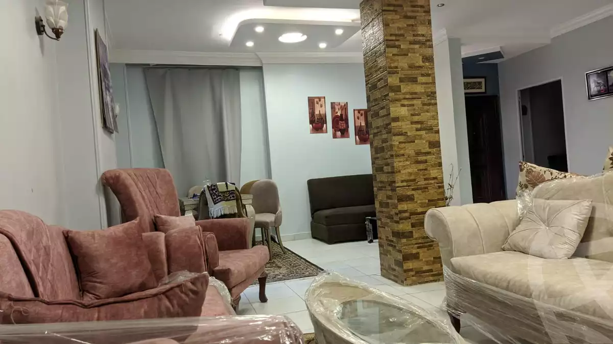 https://aqarmap.com.eg/ar/listing/3886757-for-rent-cairo-el-sheikh-zayed-city-el-hay-el-khames-lhy-lkhms