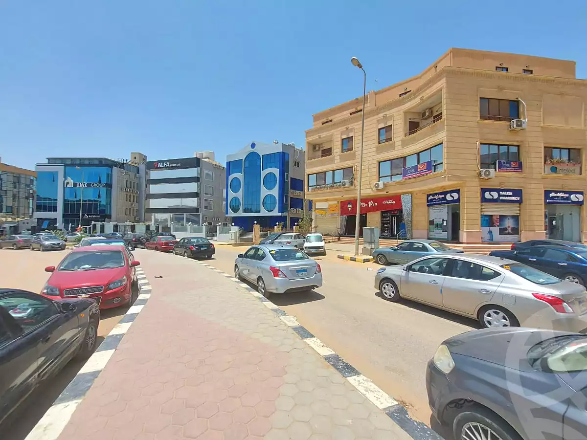 https://aqarmap.com.eg/ar/listing/3897783-for-rent-cairo-new-cairo-first-settlement-mhwr-mstfy-kml