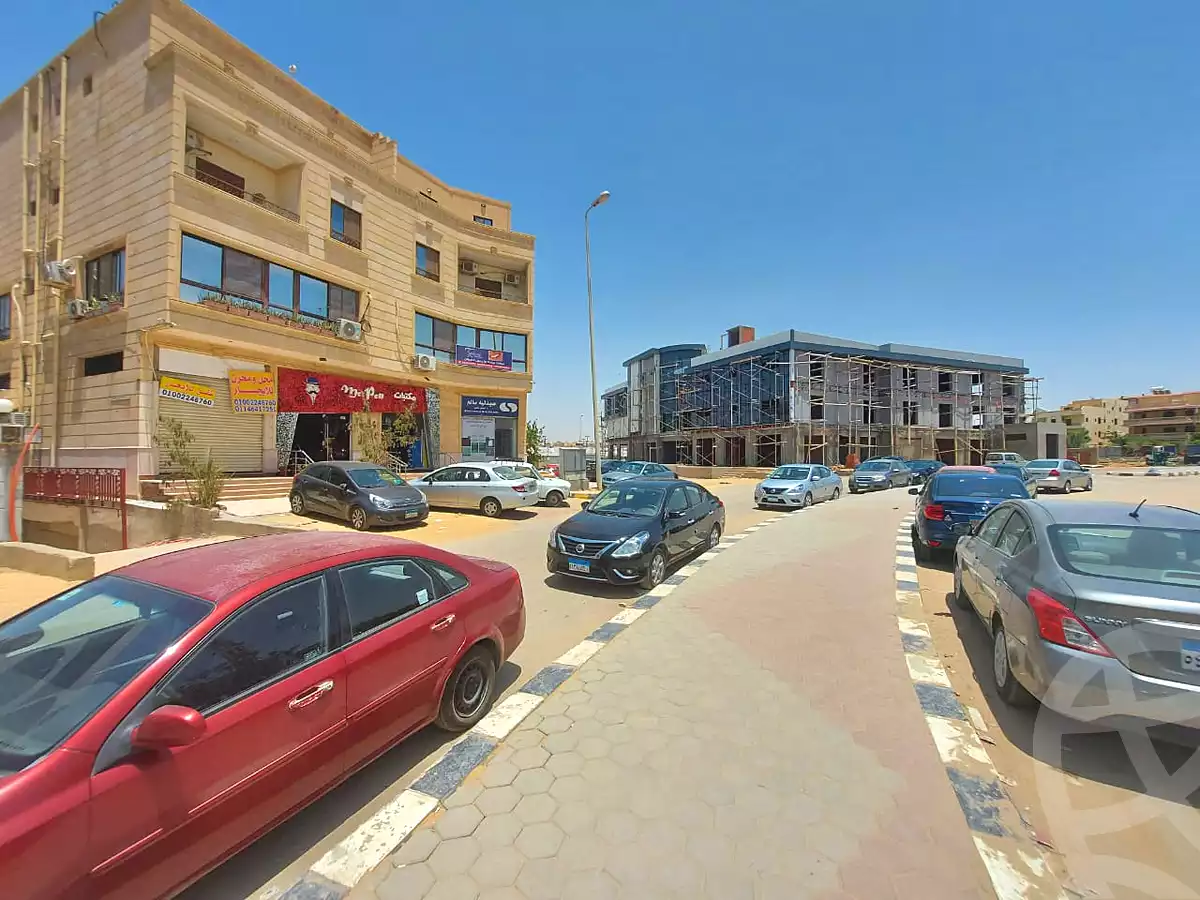 https://aqarmap.com.eg/ar/listing/3897783-for-rent-cairo-new-cairo-first-settlement-mhwr-mstfy-kml