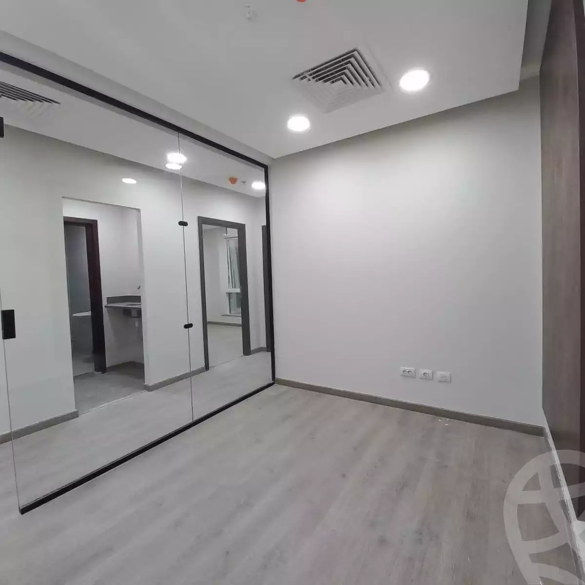 https://aqarmap.com.eg/ar/listing/3902285-for-rent-cairo-el-sheikh-zayed-city-compounds-tryfywm-zyd-nm-llttwyr