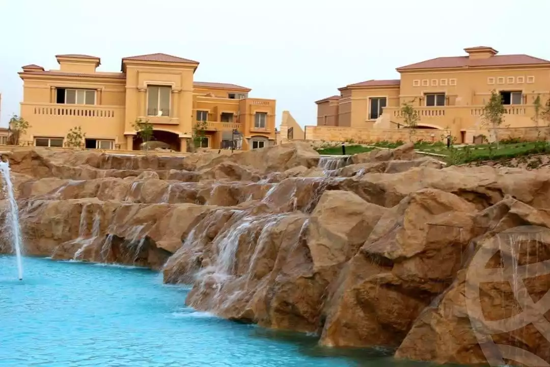 https://aqarmap.com.eg/ar/listing/3906942-for-sale-cairo-el-sheikh-zayed-city-compounds-in-sheikh-zayed-royal-meadows