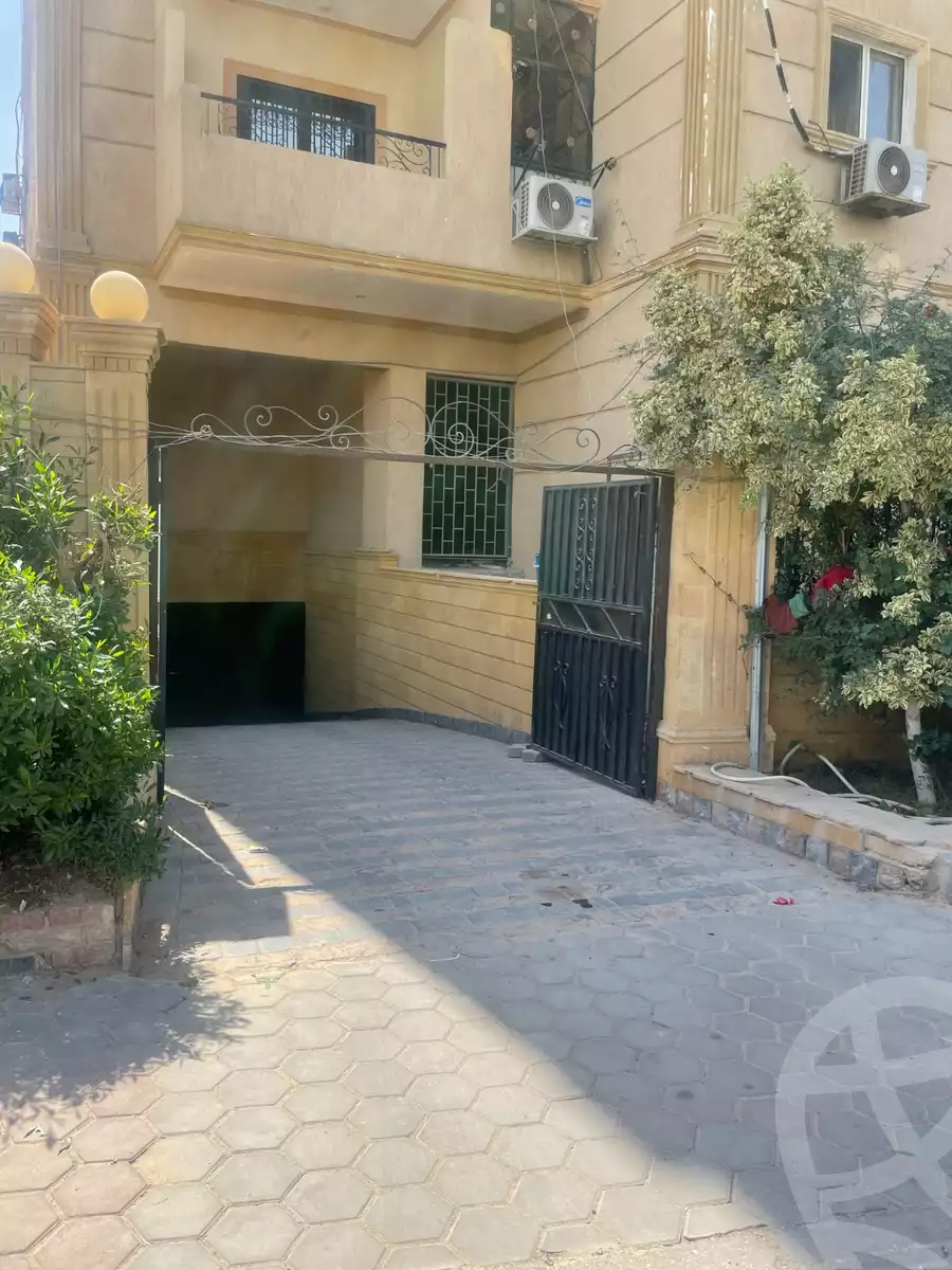 https://aqarmap.com.eg/ar/listing/3907769-for-sale-cairo-al-oubour-el-hay-el-taseaa