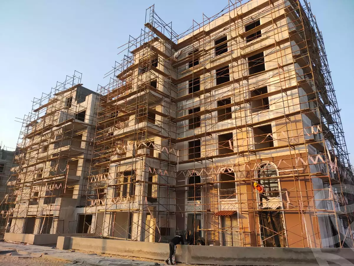 https://aqarmap.com.eg/en/listing/4368026-for-sale-cairo-el-sheikh-zayed-city-compounds-kmbwnd-fyldj-wyst-dr-llttwyr