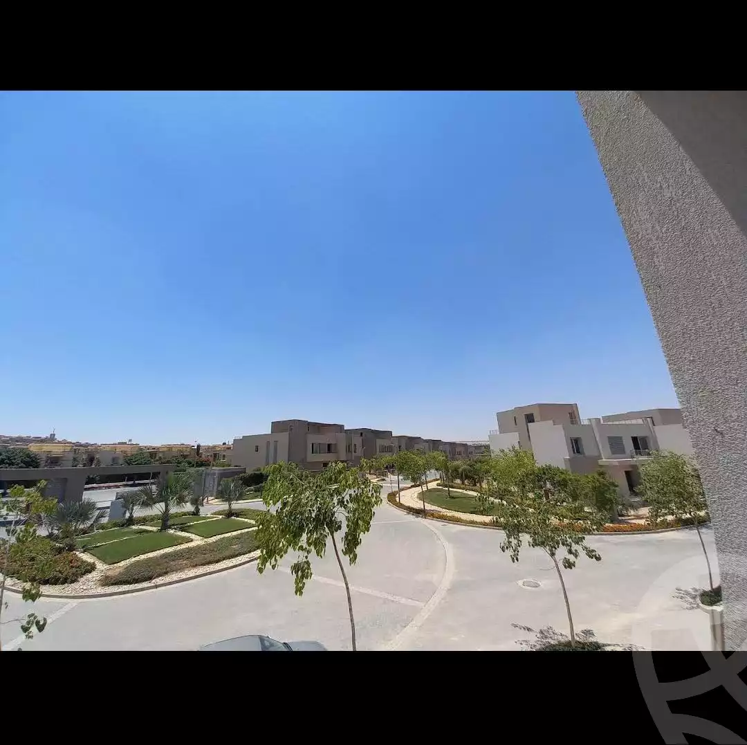 https://aqarmap.com.eg/ar/listing/3918831-for-sale-cairo-6th-of-october-compounds-palm-valley