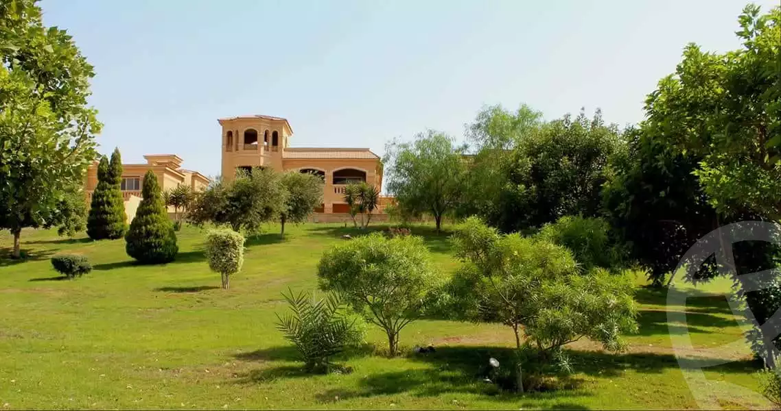 https://aqarmap.com.eg/ar/listing/3918913-for-sale-cairo-el-sheikh-zayed-city-compounds-in-sheikh-zayed-royal-meadows
