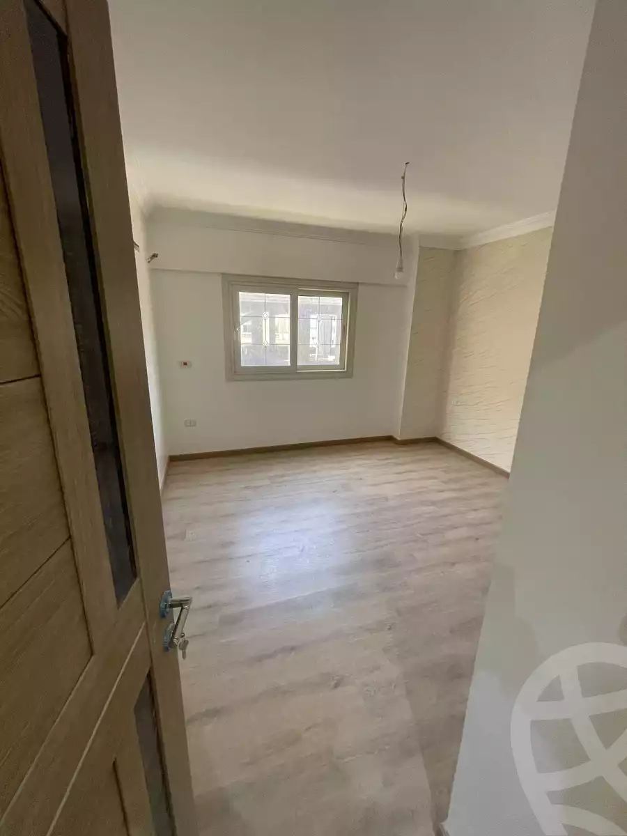 https://aqarmap.com.eg/ar/listing/3876964-for-sale-cairo-el-sheikh-zayed-city-bait-el-watan