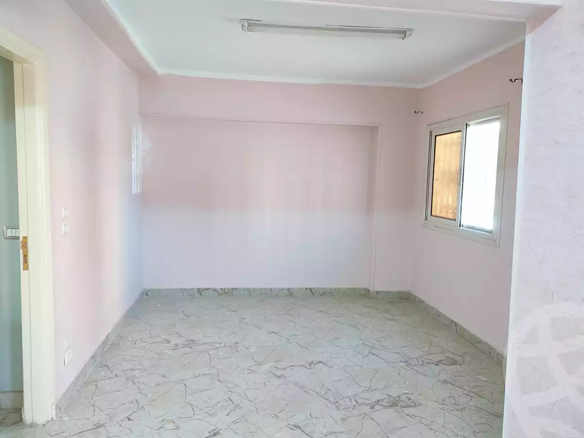 https://aqarmap.com.eg/ar/listing/3945092-for-sale-cairo-6th-of-october-compound-el-dowalia-plaza