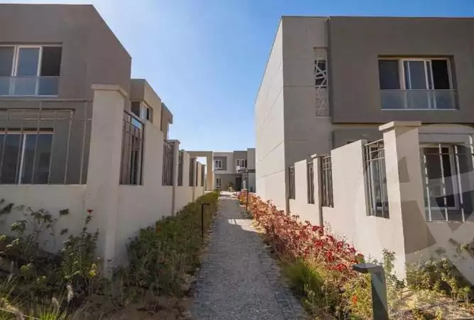 https://aqarmap.com.eg/ar/listing/3946432-for-sale-cairo-el-sheikh-zayed-city-compounds-in-sheikh-zayed-etapa