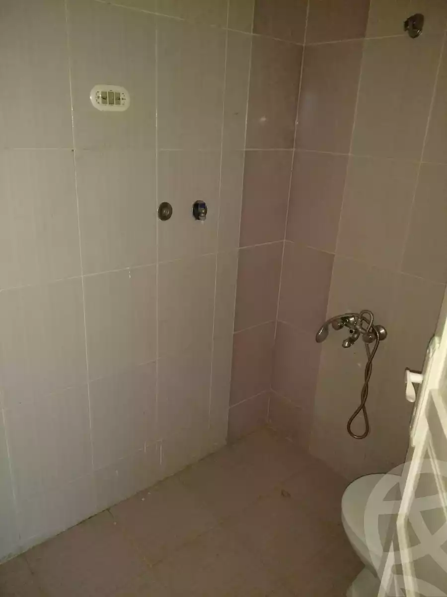 https://aqarmap.com.eg/ar/listing/3946792-for-sale-alexandria-sydy-bshr-sydy-bshr-bhry-shr-khld-bn-lwlyd