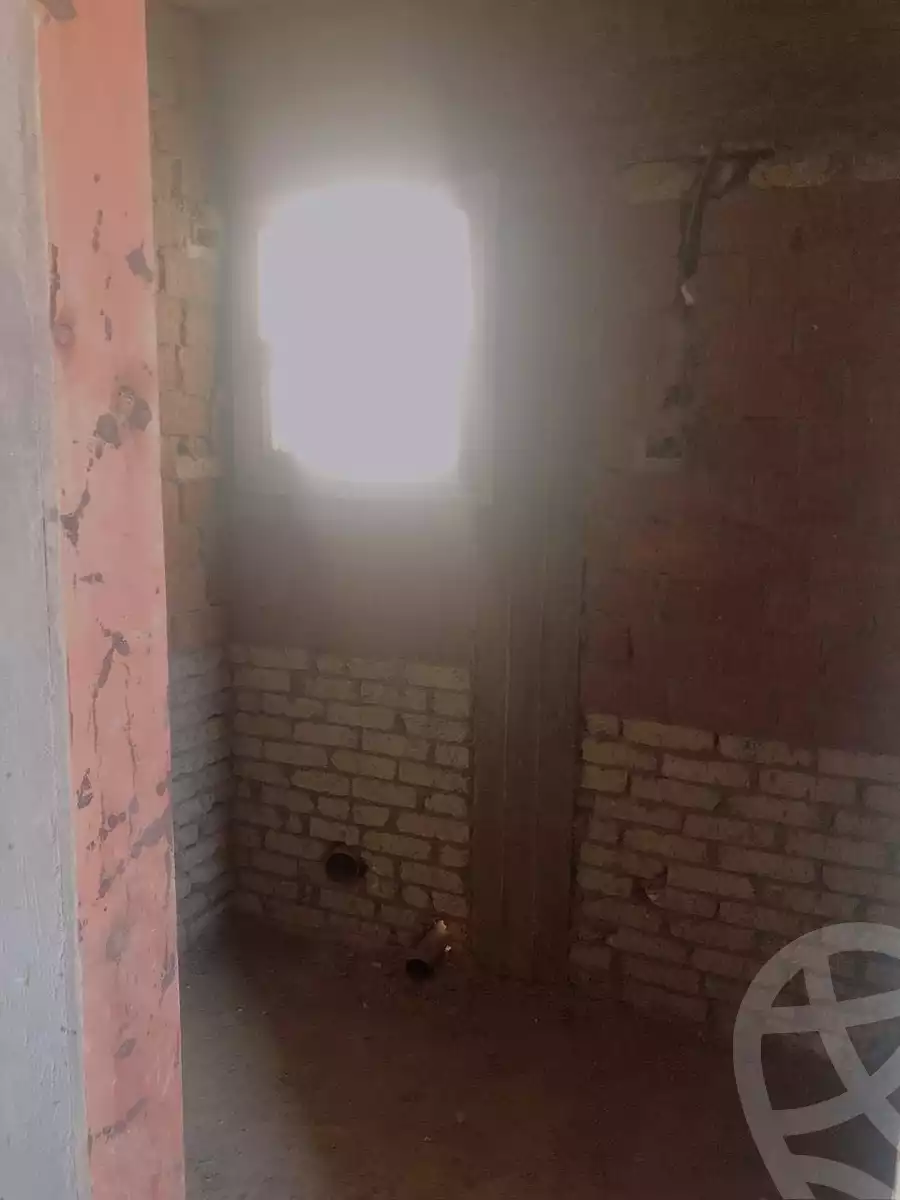 https://aqarmap.com.eg/en/listing/3950727-for-sale-cairo-al-oubour-tryq-msr-sm-yly-lshrwy-moon-city