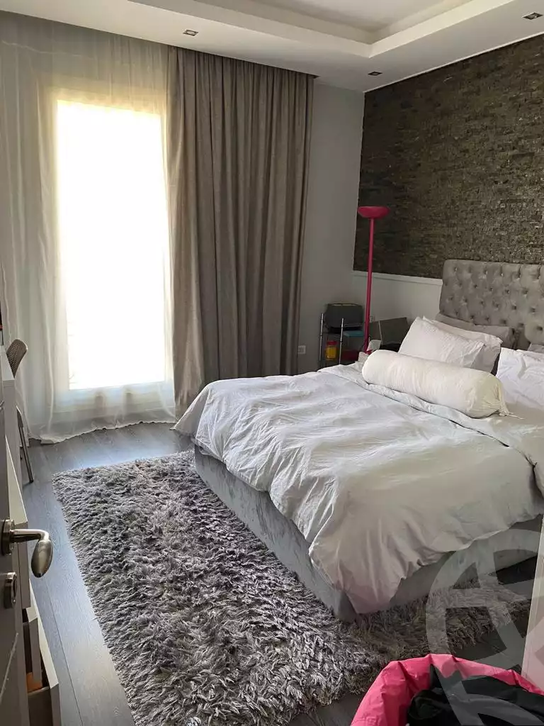 https://aqarmap.com.eg/ar/listing/3952969-for-rent-cairo-el-sheikh-zayed-city-compounds-in-sheikh-zayed-royal-meadows