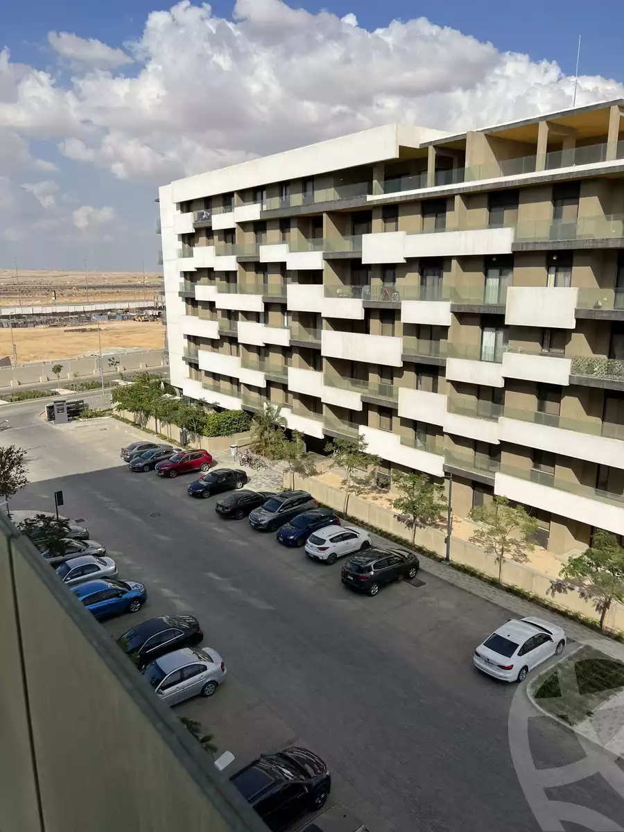 https://aqarmap.com.eg/ar/listing/3962190-for-sale-mdyn-lshrwq-compounds-alborouj