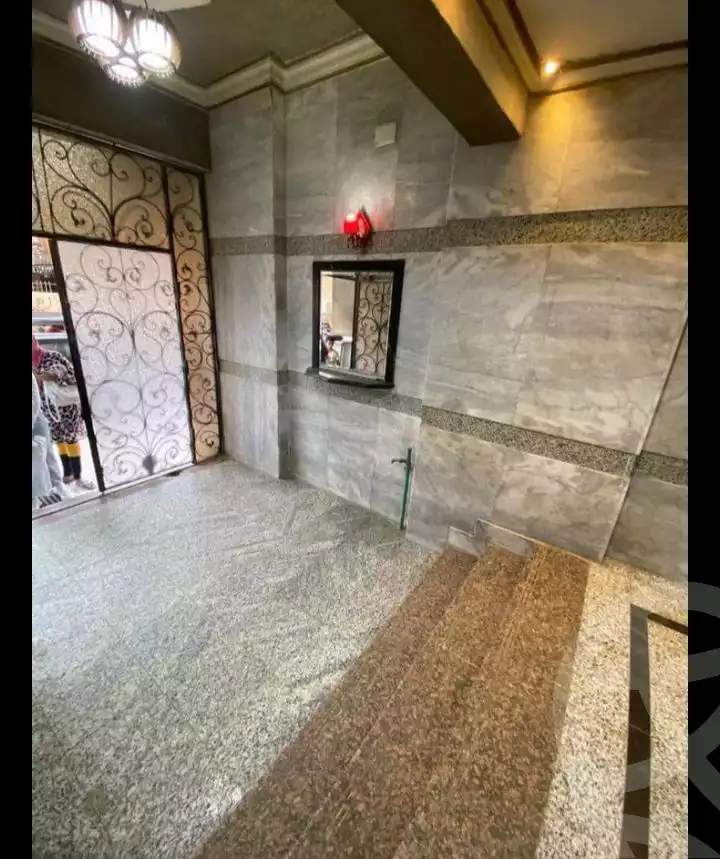 https://aqarmap.com.eg/en/listing/4319051-for-sale-cairo-el-maadi-kornish-el-maadi-tryq-msr-hlwn-lzr-y