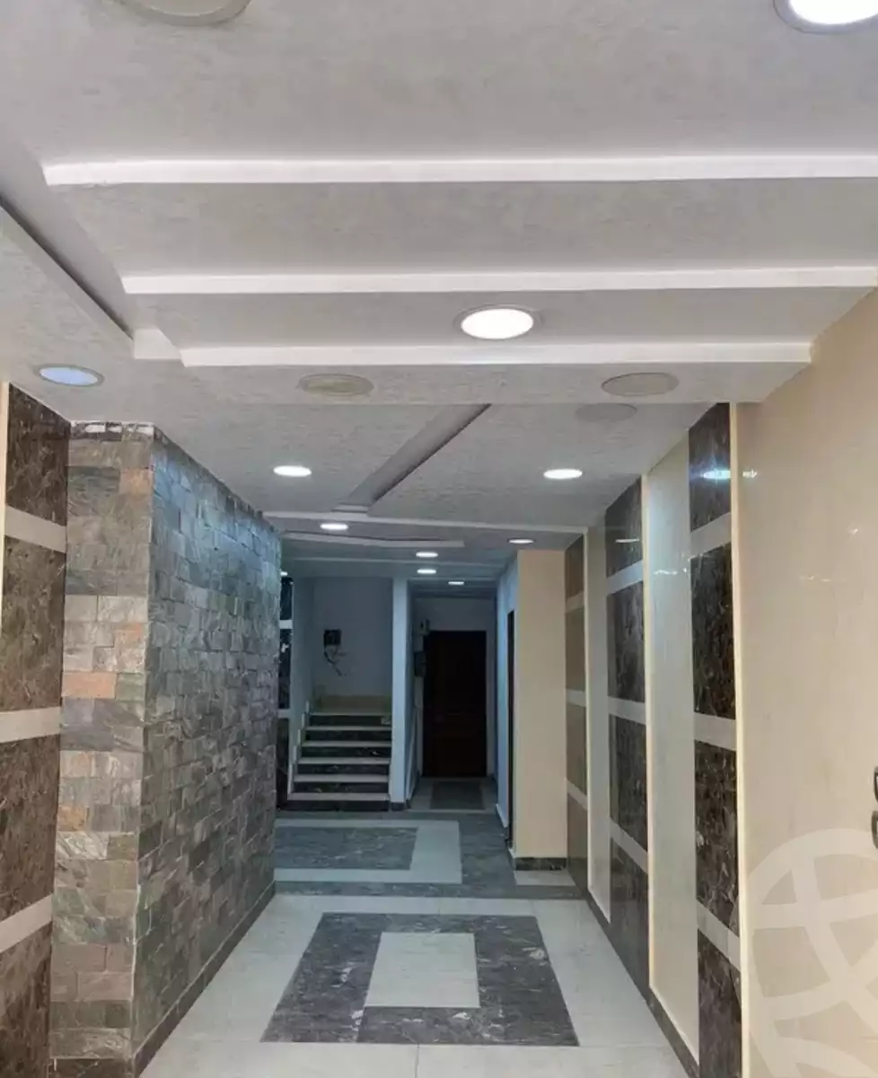https://aqarmap.com.eg/en/listing/4353389-for-sale-cairo-new-cairo-el-kattameya-compounds-in-kattameya-kmbwnd-mkny-lmnswr-llttwyr