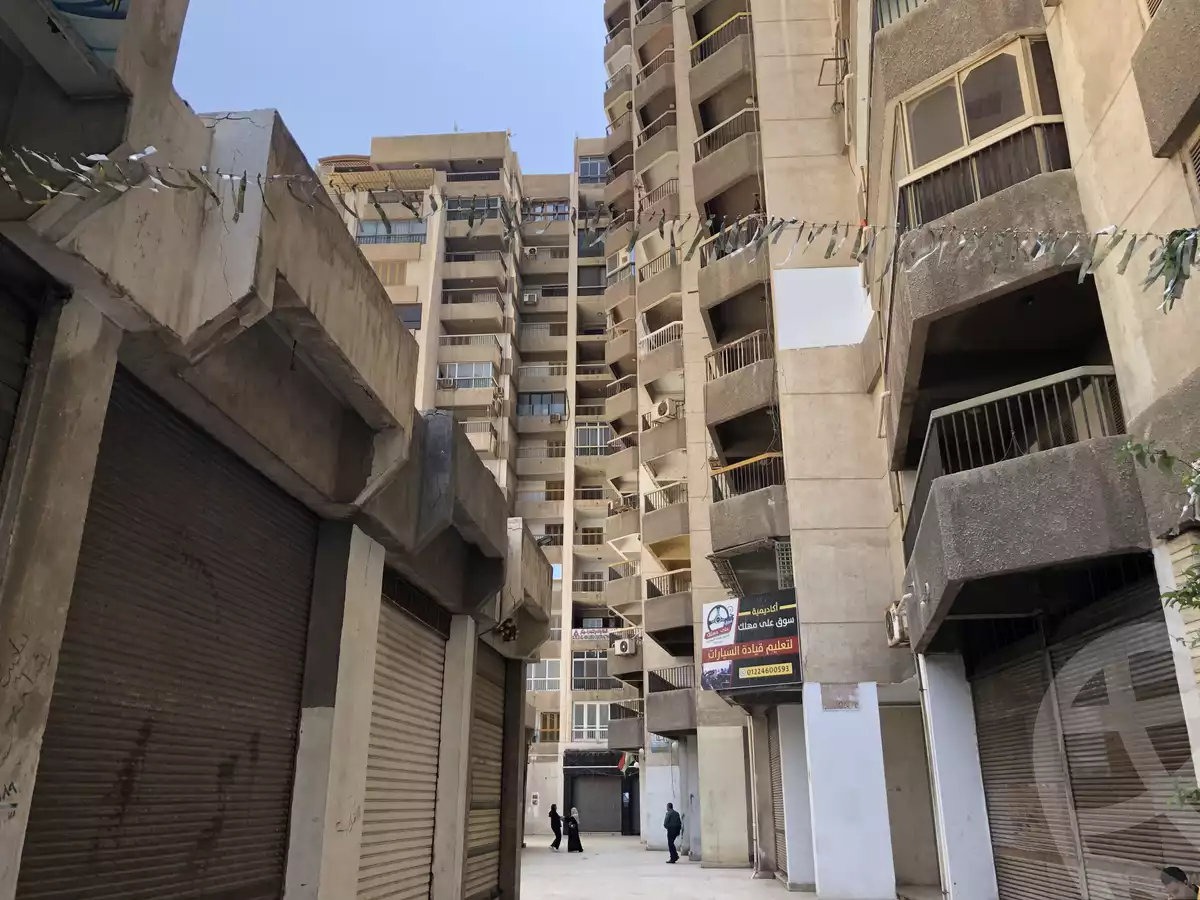 https://aqarmap.com.eg/en/listing/4001337-for-sale-alexandria-el-montazah-malak-hefney