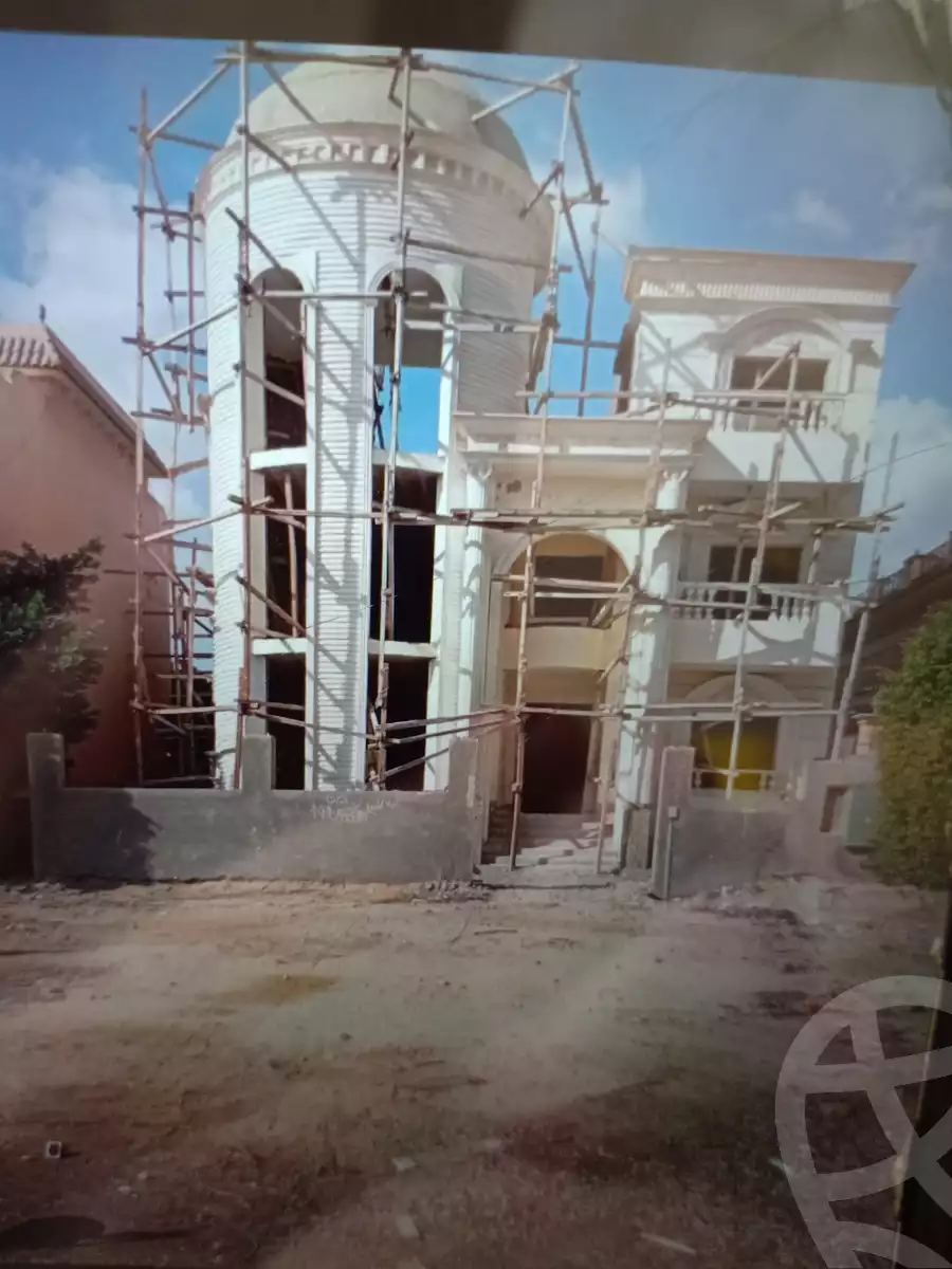 https://aqarmap.com.eg/en/listing/4007963-for-sale-cairo-6th-of-october-shr-drym-lnd