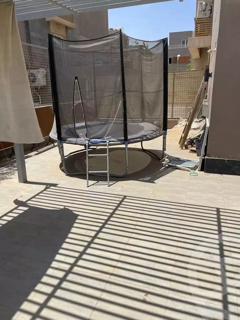 https://aqarmap.com.eg/ar/listing/4013229-for-sale-cairo-el-sheikh-zayed-city-compounds-in-sheikh-zayed-zayed-regency