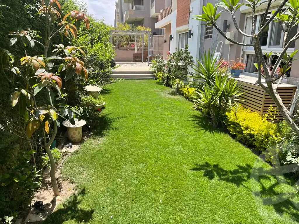https://aqarmap.com.eg/ar/listing/4013229-for-sale-cairo-el-sheikh-zayed-city-compounds-in-sheikh-zayed-zayed-regency